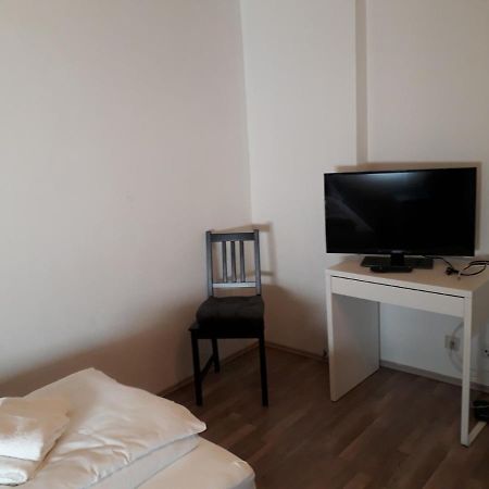 Ferienwohnungen Haus Scheidter 42 Саарбрюкен Екстериор снимка