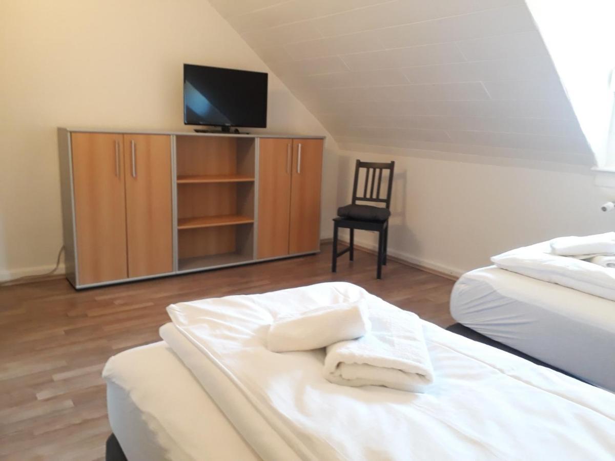 Ferienwohnungen Haus Scheidter 42 Саарбрюкен Екстериор снимка